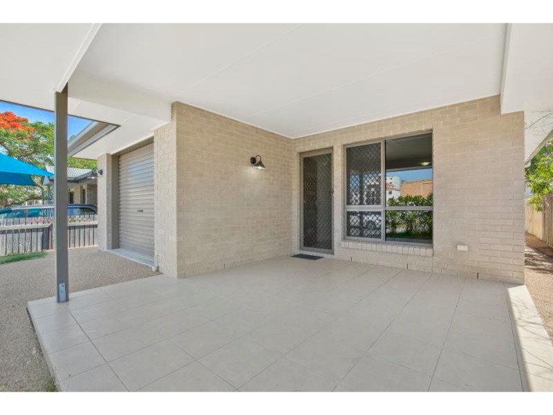 16 Bolsover Lane, Rockhampton City QLD 4700
